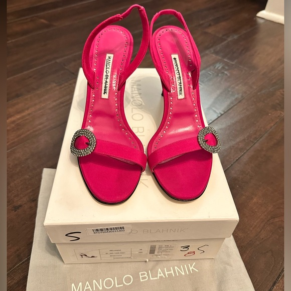 Manolo Blanik Selunga fuschia pumps - Picture 1 of 6